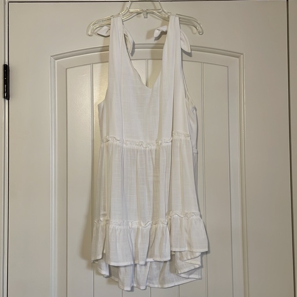 NWOT Joelle + Co White Tie-Knot Tank Size Small - Picture 2 of 4